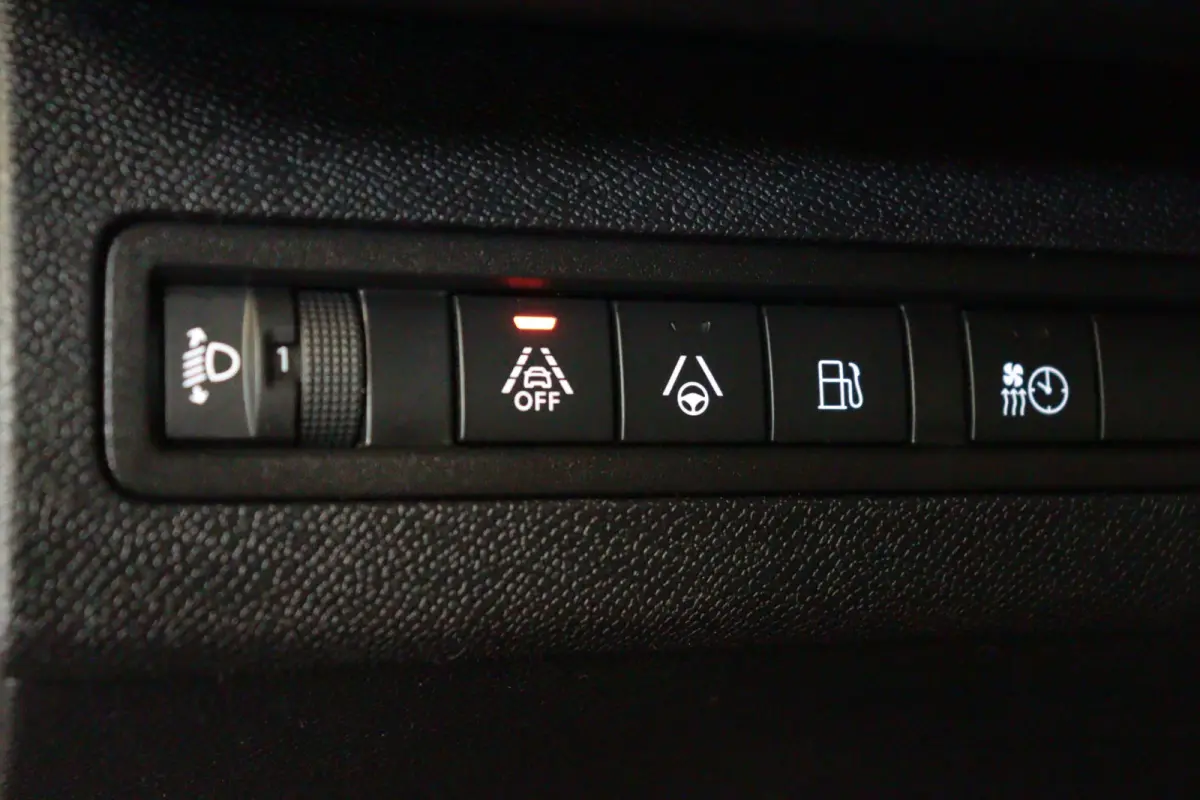 1.6 HYbrid 225 Allure Pack Business | NAVI / APPCONNECT | CAMERA + PDC | STOELVERW | ADAP CRUISE | LANE-KEEPING / WARNING |