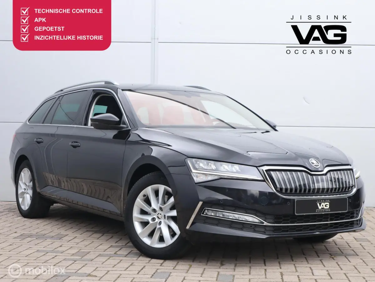 Škoda Superb Combi 2023 Hybride Automatisch leasen