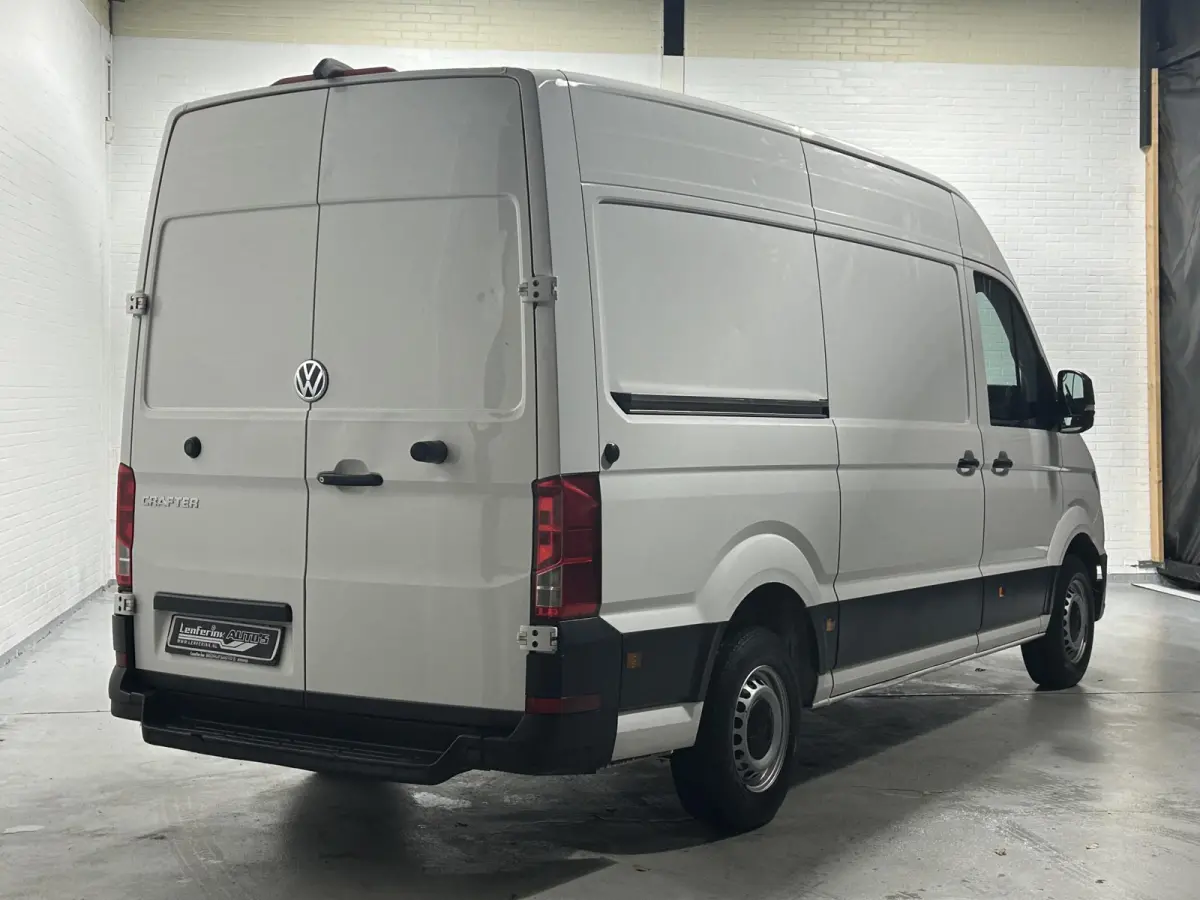 2.0 TDI 140 pk L3H3 Navi, Camera, Cruise Control Airco, Laadruimte Pakket, PDC V+A, Geveerde Stoel, 3-Zits