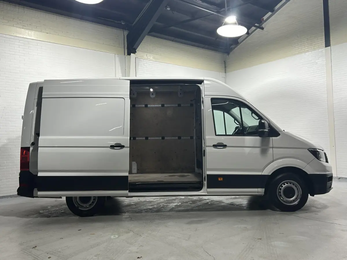 2.0 TDI 140 pk L3H3 Navi, Camera, Cruise Control Airco, Laadruimte Pakket, PDC V+A, Geveerde Stoel, 3-Zits