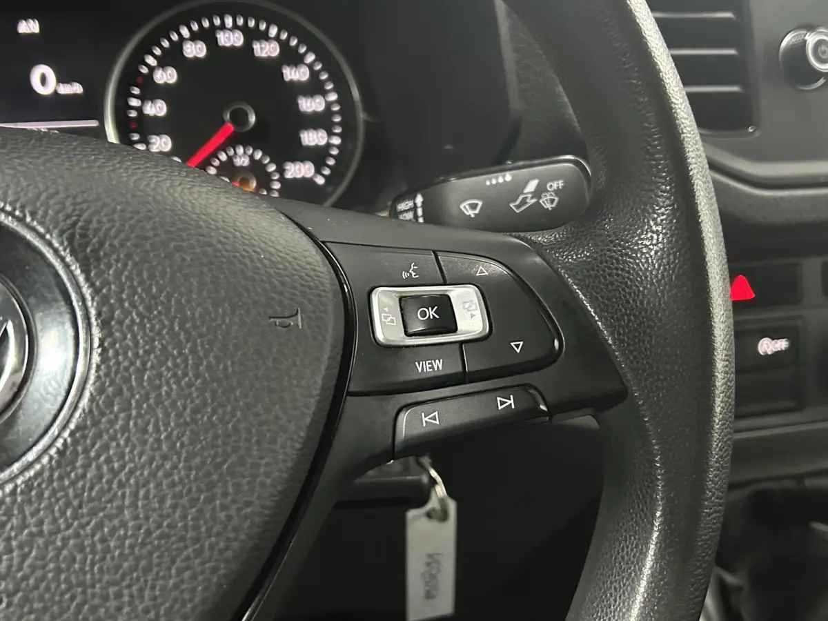 2.0 TDI 140 pk L3H3 Navi, Camera, Cruise Control Airco, Laadruimte Pakket, PDC V+A, Geveerde Stoel, 3-Zits