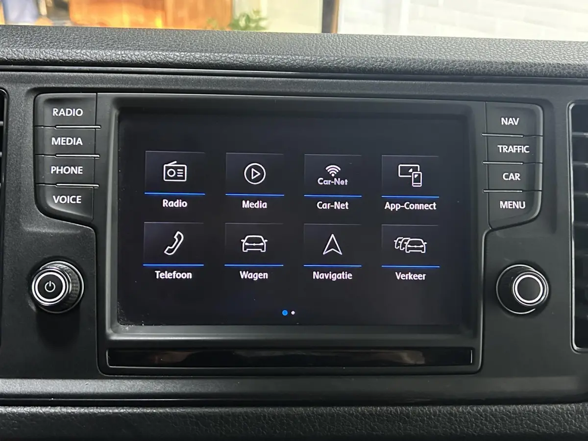 2.0 TDI 140 pk L3H3 Navi, Camera, Cruise Control Airco, Laadruimte Pakket, PDC V+A, Geveerde Stoel, 3-Zits