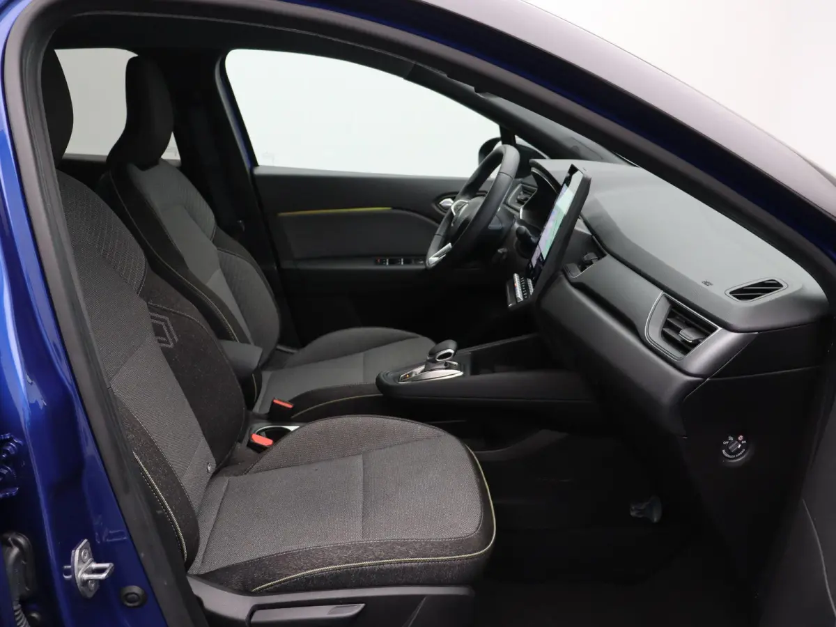 1.6 E-Tech full hybrid 145 techno | Adaptieve Cruise Control | Navigatie | Achteruitrij camera | Parkeersensoren rondom |