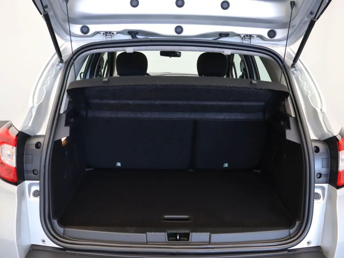 TCe 90pk Expression | Cruise control | Airco | Navigatie | All season banden |