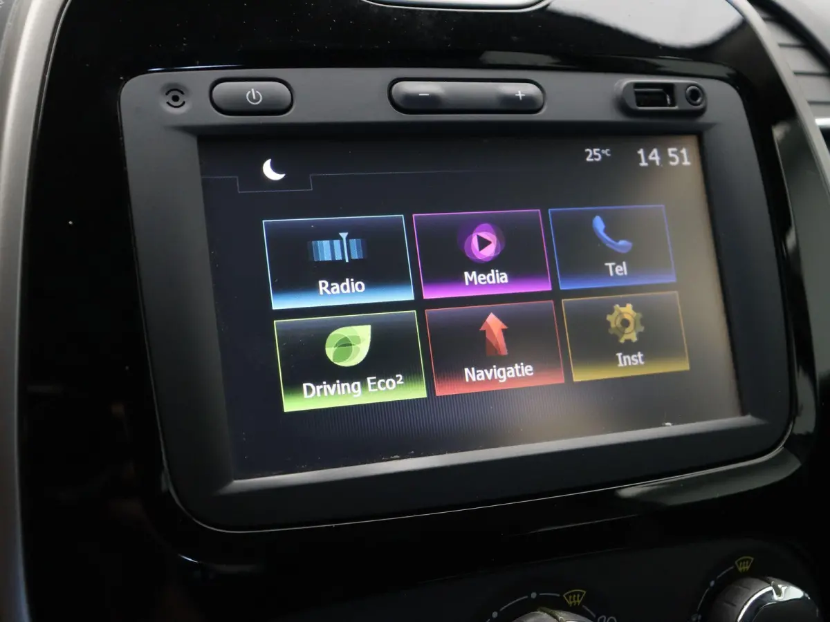TCe 90pk Expression | Cruise control | Airco | Navigatie | All season banden |