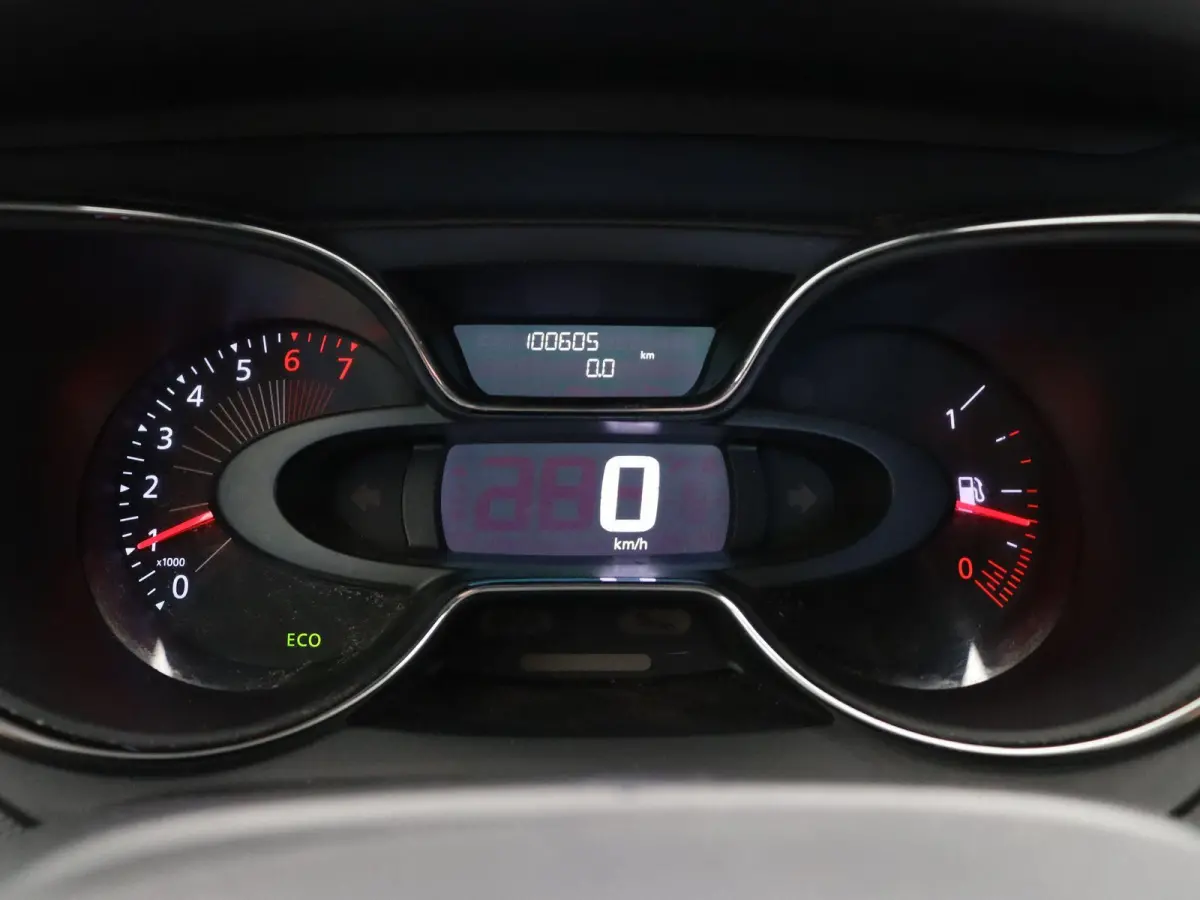 TCe 90pk Expression | Cruise control | Airco | Navigatie | All season banden |