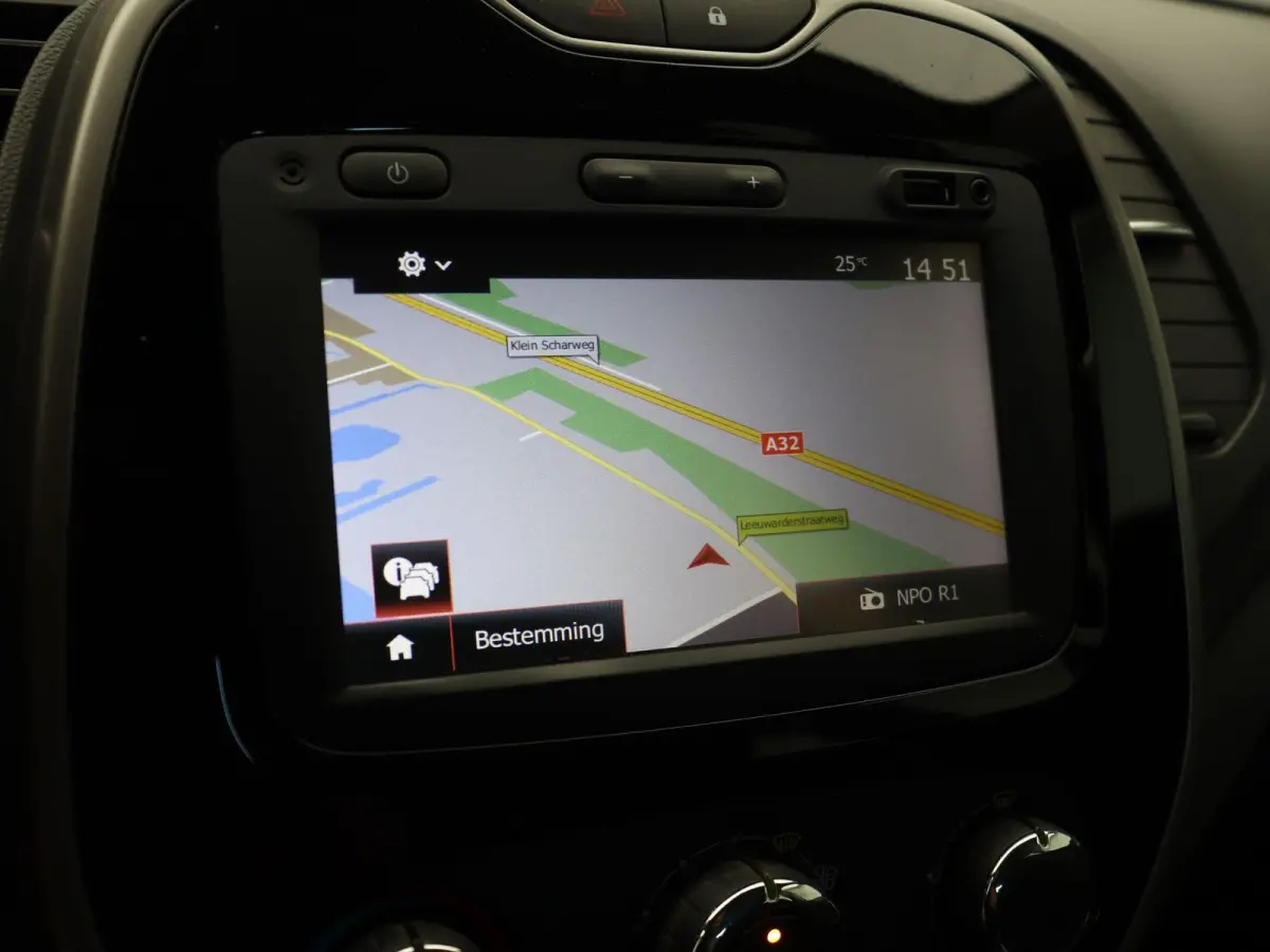 TCe 90pk Expression | Cruise control | Airco | Navigatie | All season banden |