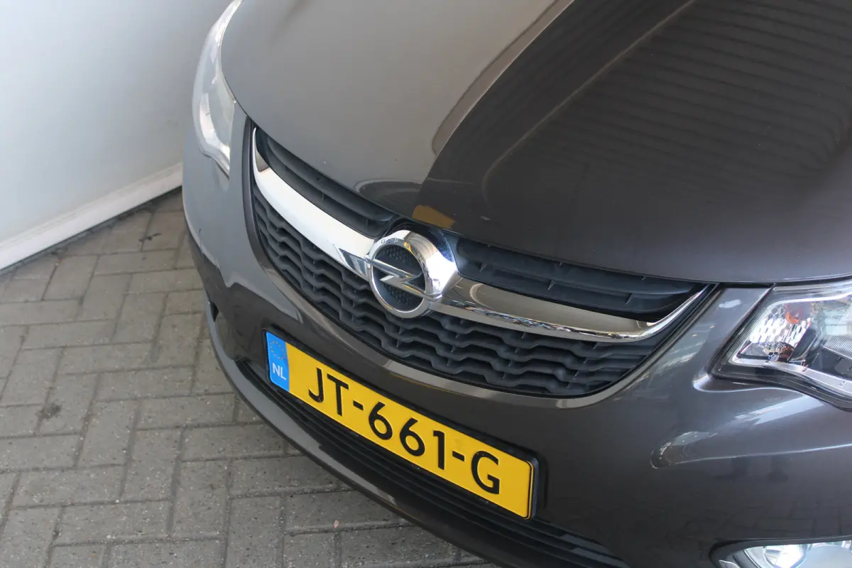 1.0 ecoFLEX Innovation | Climate control | Parkeersensoren achter | Lederen bekleding | lichtmetalen velgen |