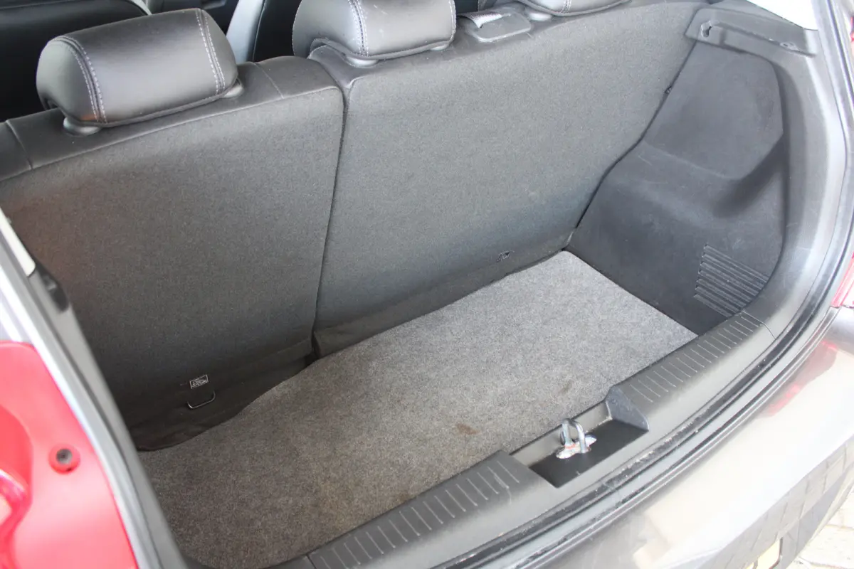 1.0 ecoFLEX Innovation | Climate control | Parkeersensoren achter | Lederen bekleding | lichtmetalen velgen |