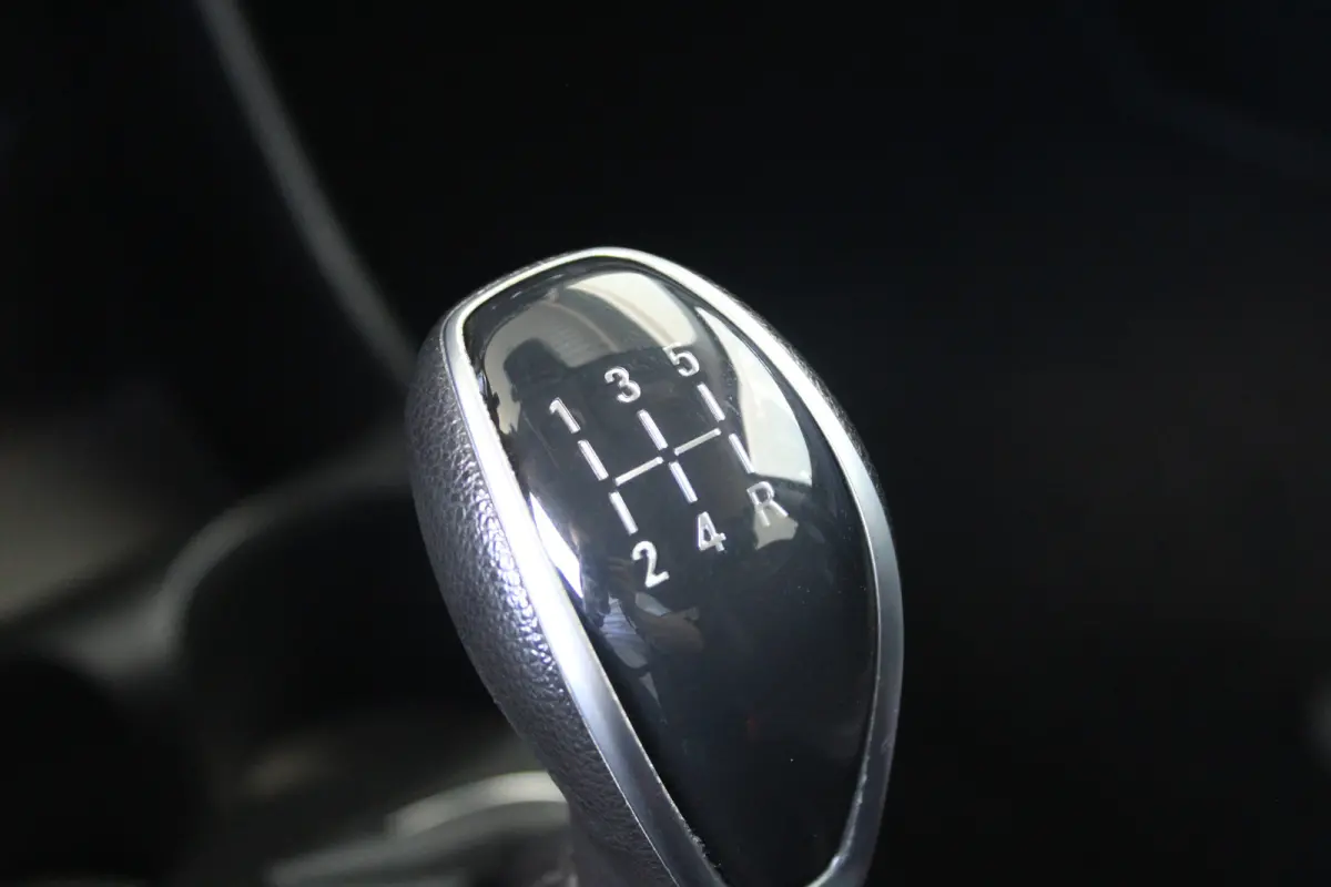 1.0 ecoFLEX Innovation | Climate control | Parkeersensoren achter | Lederen bekleding | lichtmetalen velgen |