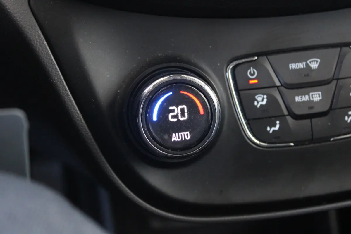 1.0 ecoFLEX Innovation | Climate control | Parkeersensoren achter | Lederen bekleding | lichtmetalen velgen |