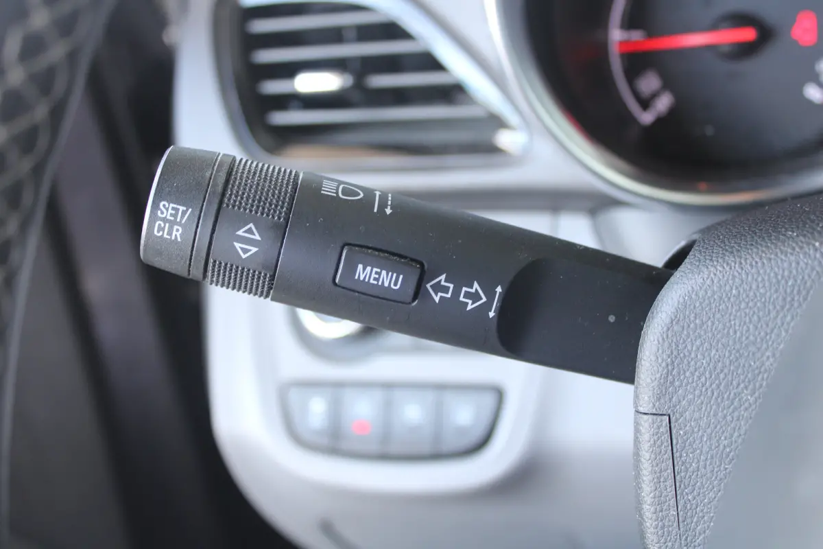 1.0 ecoFLEX Innovation | Climate control | Parkeersensoren achter | Lederen bekleding | lichtmetalen velgen |