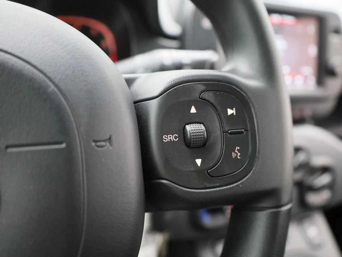 1.0 Hybrid City Life | Apple Carplay / Android Auto | Airco | Cruise Control | Bluetooth | DAB |