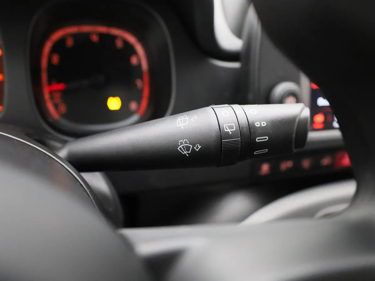 1.0 Hybrid City Life | Apple Carplay / Android Auto | Airco | Cruise Control | Bluetooth | DAB |