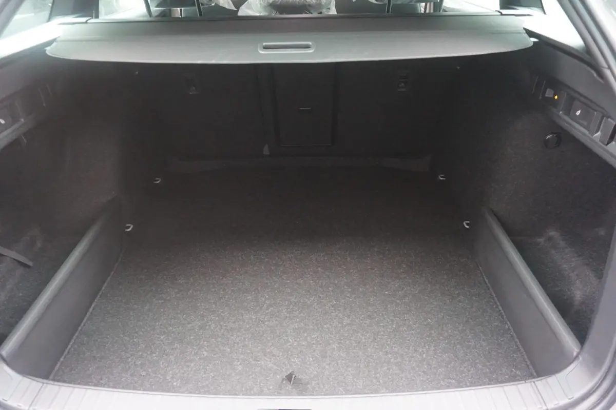 1.5 TSI 150pk DSG MHEV Sportline Tour | Canton Audio | Head-up | Trekhaak