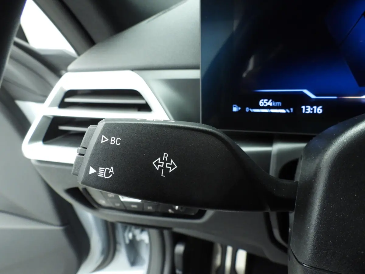 430i xDrive | M-Sportpakket | LED | Navigatie | Schuifdak | Sportstoelen | Stoelverwarming | DAB | Alu 19 inch