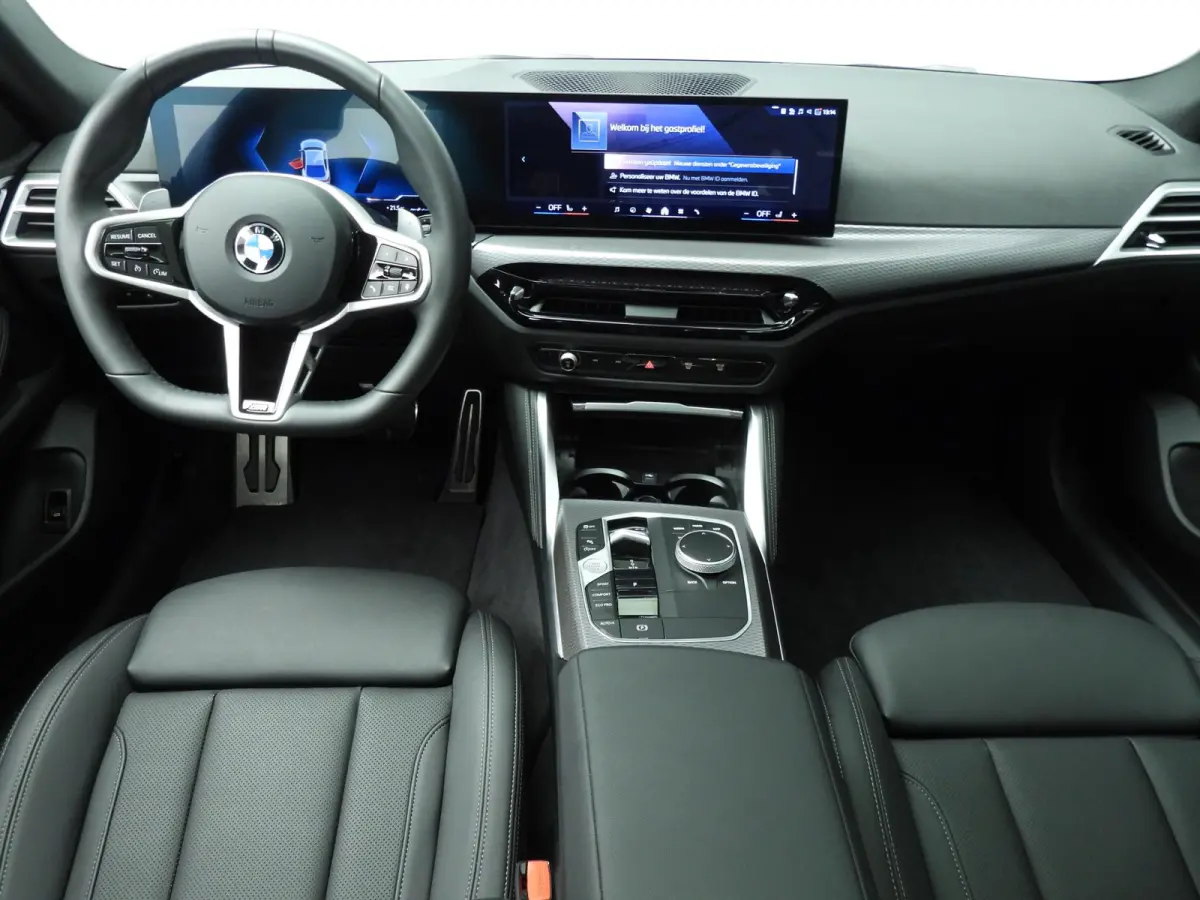 430i xDrive | M-Sportpakket | LED | Navigatie | Schuifdak | Sportstoelen | Stoelverwarming | DAB | Alu 19 inch