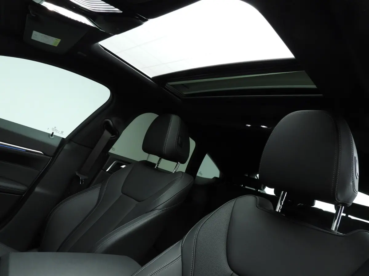 430i xDrive | M-Sportpakket | LED | Navigatie | Schuifdak | Sportstoelen | Stoelverwarming | DAB | Alu 19 inch