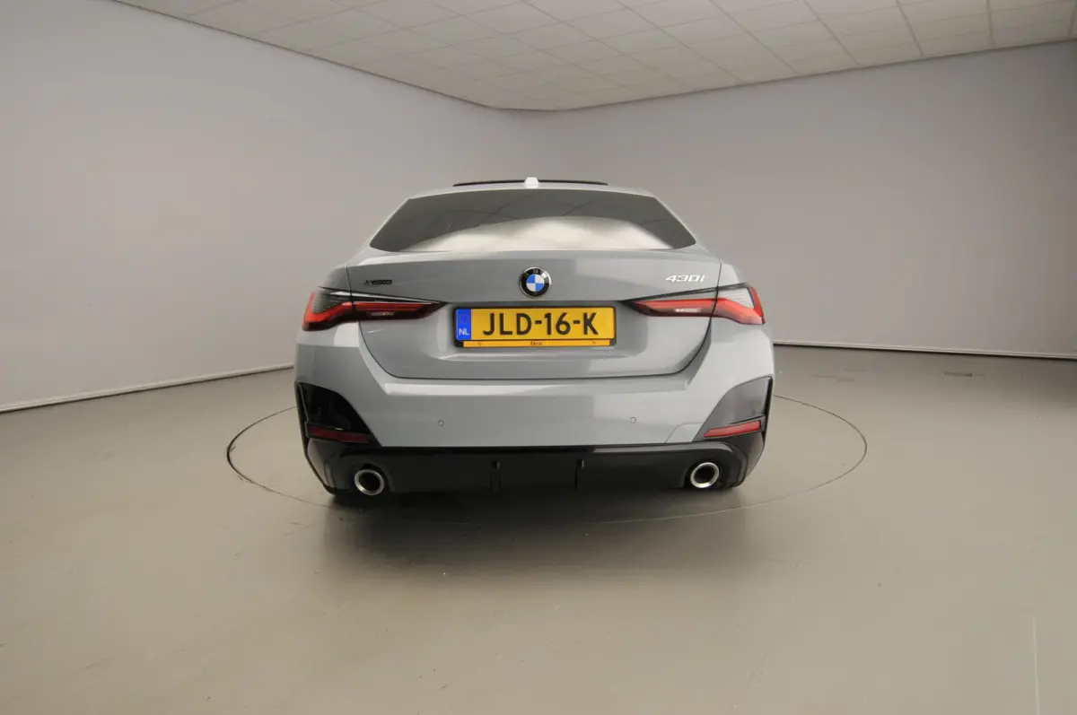 430i xDrive | M-Sportpakket | LED | Navigatie | Schuifdak | Sportstoelen | Stoelverwarming | DAB | Alu 19 inch