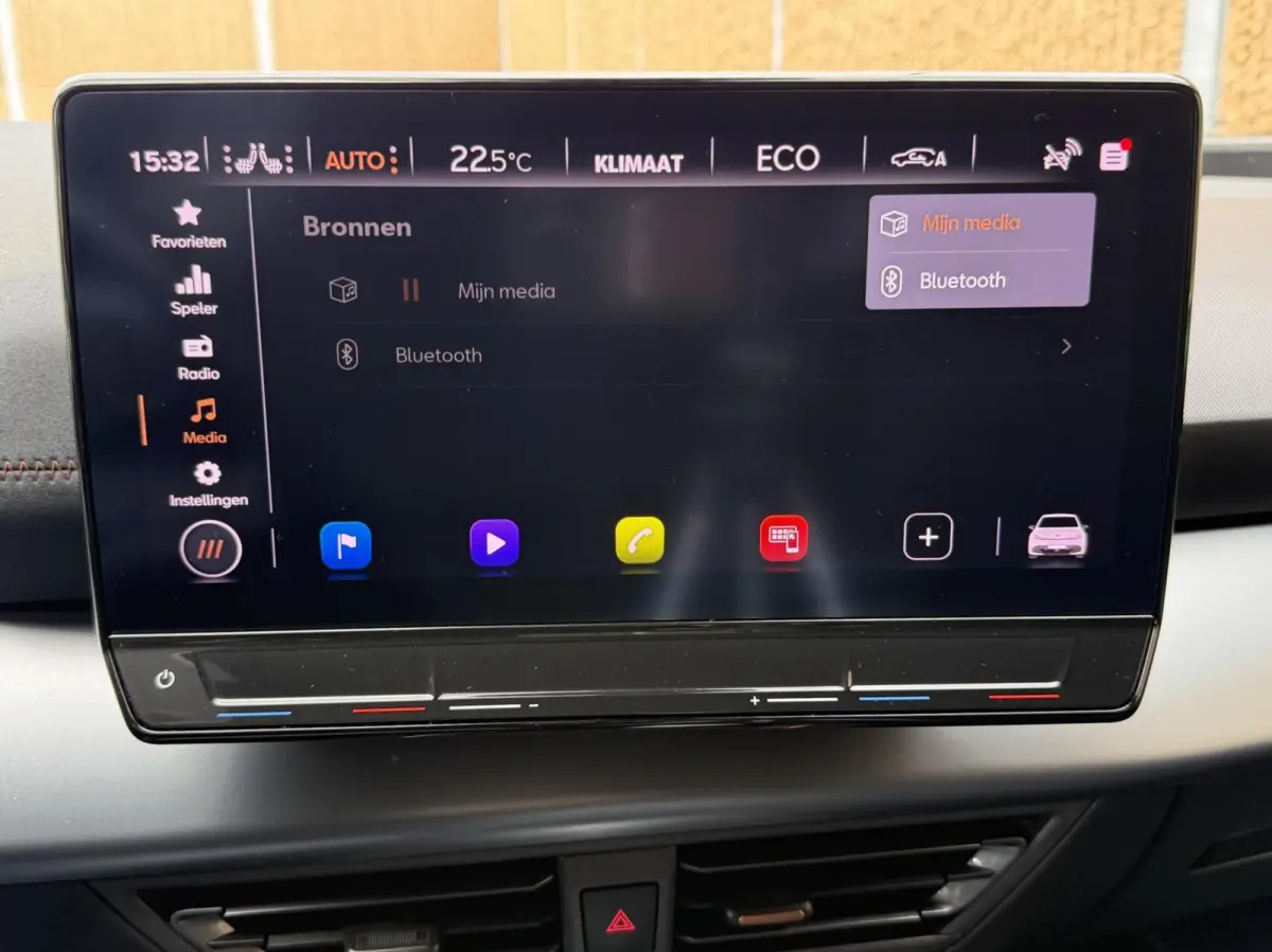 Adrenaline One 62 kWh SoH 91,21% Stuur en- stoelverwarming | LED verlichting | Apple CarPlay/Android Auto | Cruise control adaptief | Climate control | Parkeersensoren voor en achter | Achte