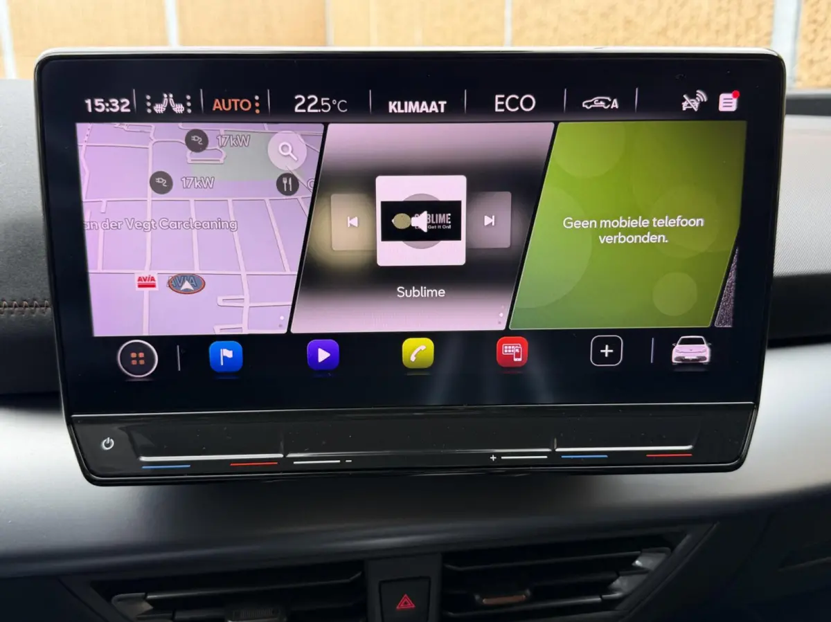 Adrenaline One 62 kWh SoH 91,21% Stuur en- stoelverwarming | LED verlichting | Apple CarPlay/Android Auto | Cruise control adaptief | Climate control | Parkeersensoren voor en achter | Achte