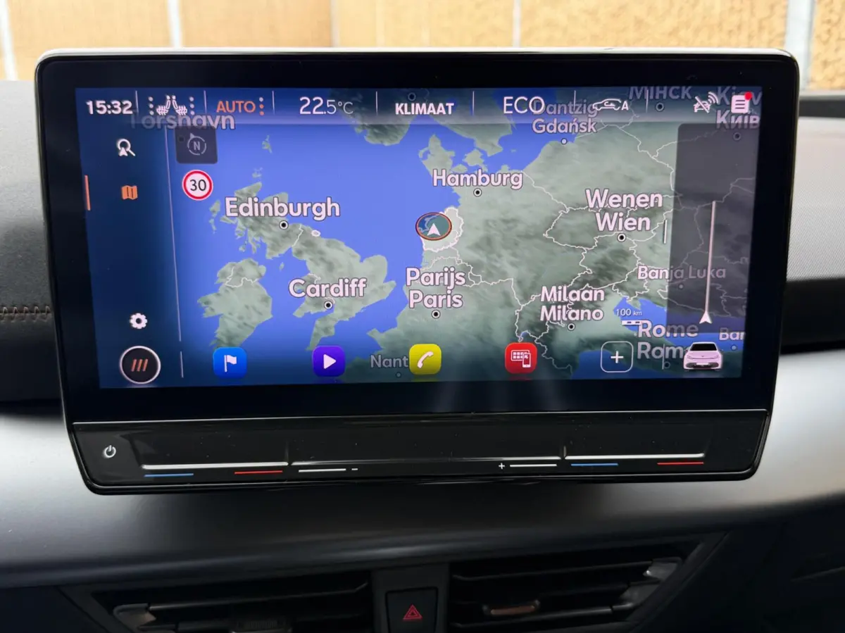 Adrenaline One 62 kWh SoH 91,21% Stuur en- stoelverwarming | LED verlichting | Apple CarPlay/Android Auto | Cruise control adaptief | Climate control | Parkeersensoren voor en achter | Achte