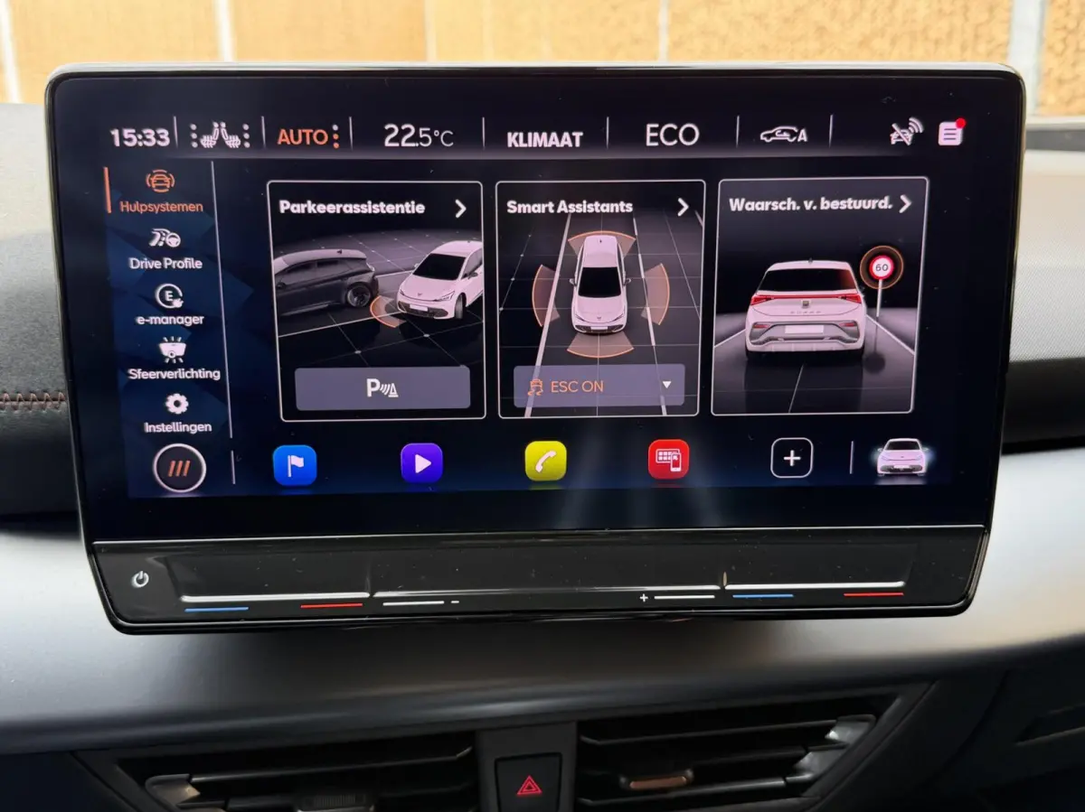 Adrenaline One 62 kWh SoH 91,21% Stuur en- stoelverwarming | LED verlichting | Apple CarPlay/Android Auto | Cruise control adaptief | Climate control | Parkeersensoren voor en achter | Achte