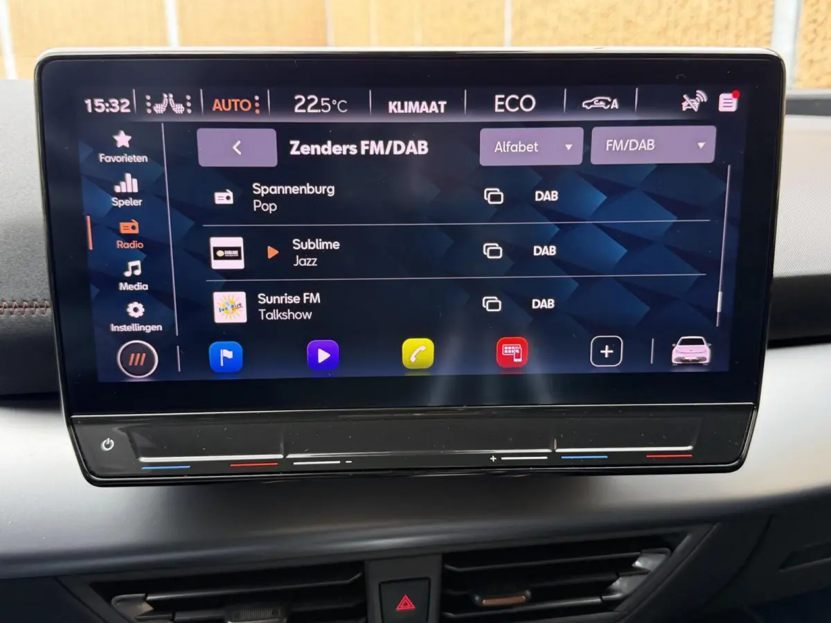 Adrenaline One 62 kWh SoH 91,21% Stuur en- stoelverwarming | LED verlichting | Apple CarPlay/Android Auto | Cruise control adaptief | Climate control | Parkeersensoren voor en achter | Achte
