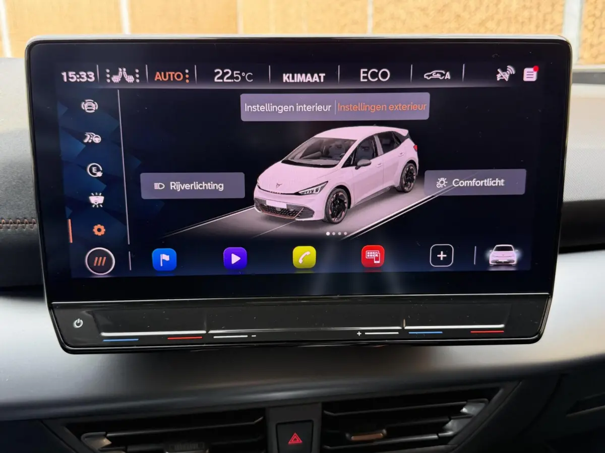 Adrenaline One 62 kWh SoH 91,21% Stuur en- stoelverwarming | LED verlichting | Apple CarPlay/Android Auto | Cruise control adaptief | Climate control | Parkeersensoren voor en achter | Achte