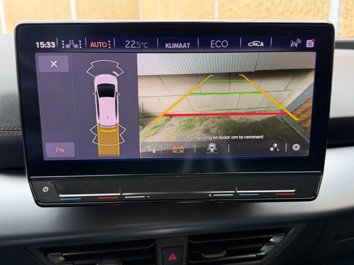 Adrenaline One 62 kWh SoH 91,21% Stuur en- stoelverwarming | LED verlichting | Apple CarPlay/Android Auto | Cruise control adaptief | Climate control | Parkeersensoren voor en achter | Achte