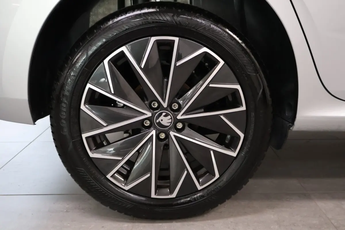1.5 TSI Sport Edition | Two-Tone