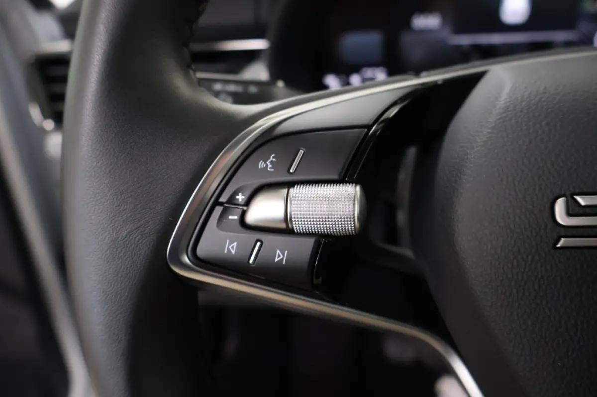 1.5 TSI Sport Edition | Two-Tone
