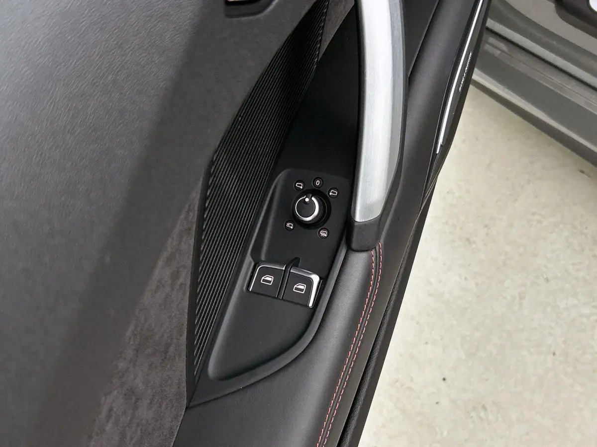40 TFSI Pro Line S | Navigatie | Stoelverwarming | Camera | 20 Inch Velgen | Airco | rode remklauwen | B&O audio |