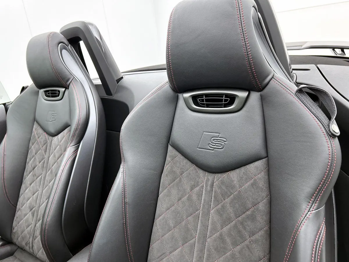 40 TFSI Pro Line S | Navigatie | Stoelverwarming | Camera | 20 Inch Velgen | Airco | rode remklauwen | B&O audio |