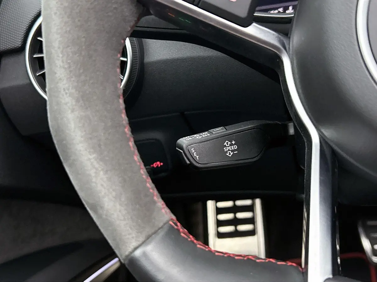 40 TFSI Pro Line S | Navigatie | Stoelverwarming | Camera | 20 Inch Velgen | Airco | rode remklauwen | B&O audio |
