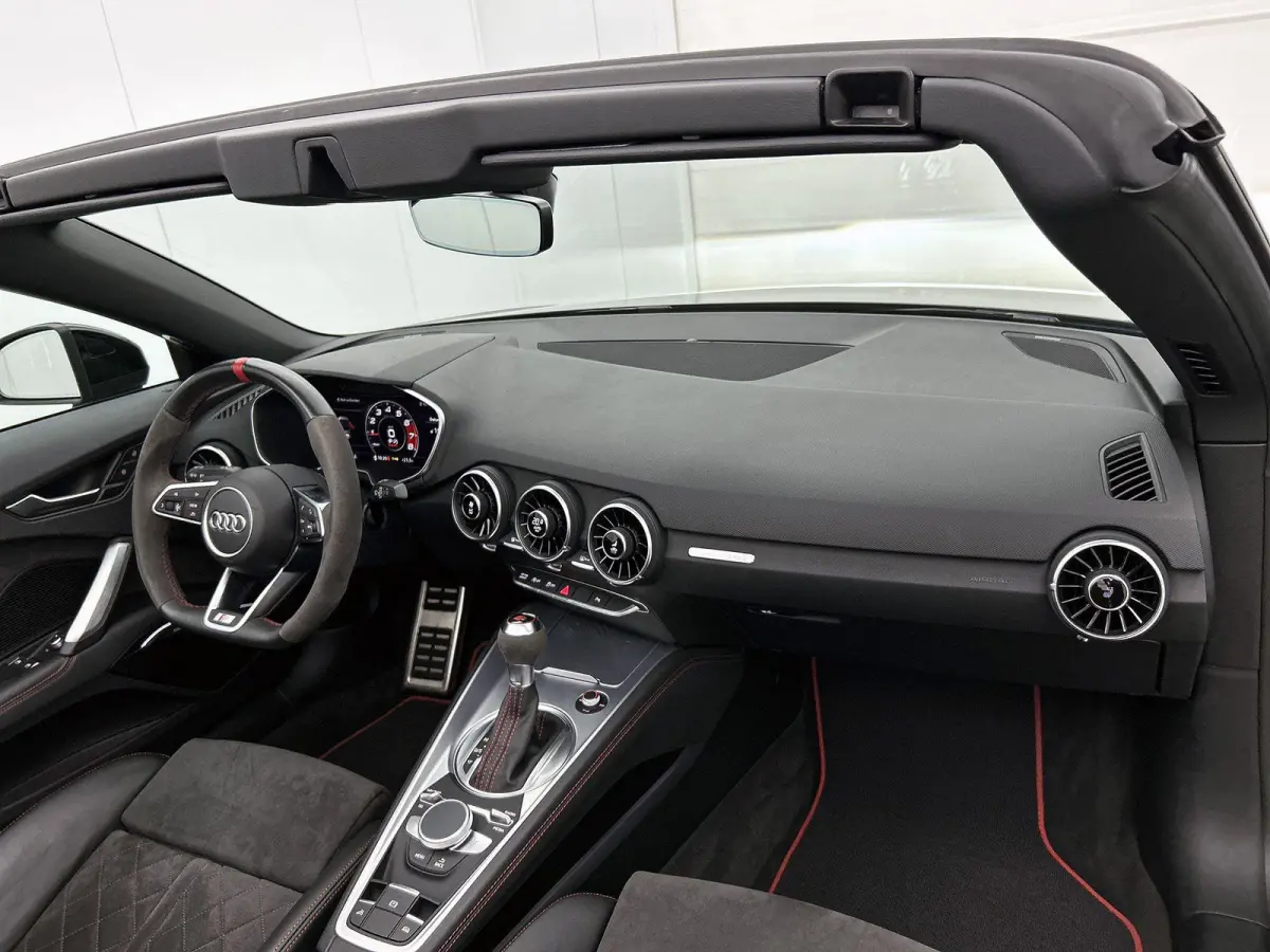 40 TFSI Pro Line S | Navigatie | Stoelverwarming | Camera | 20 Inch Velgen | Airco | rode remklauwen | B&O audio |