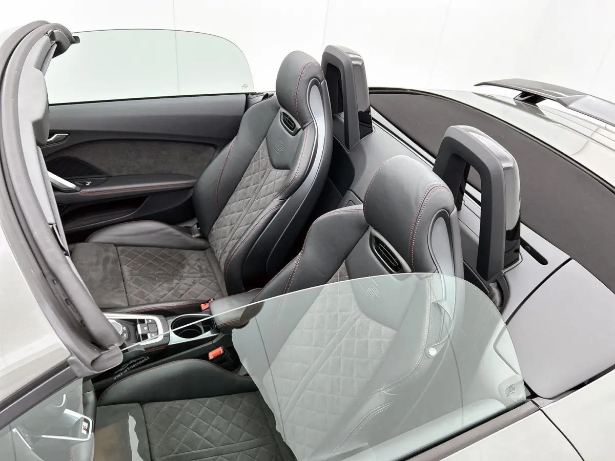 40 TFSI Pro Line S | Navigatie | Stoelverwarming | Camera | 20 Inch Velgen | Airco | rode remklauwen | B&O audio |