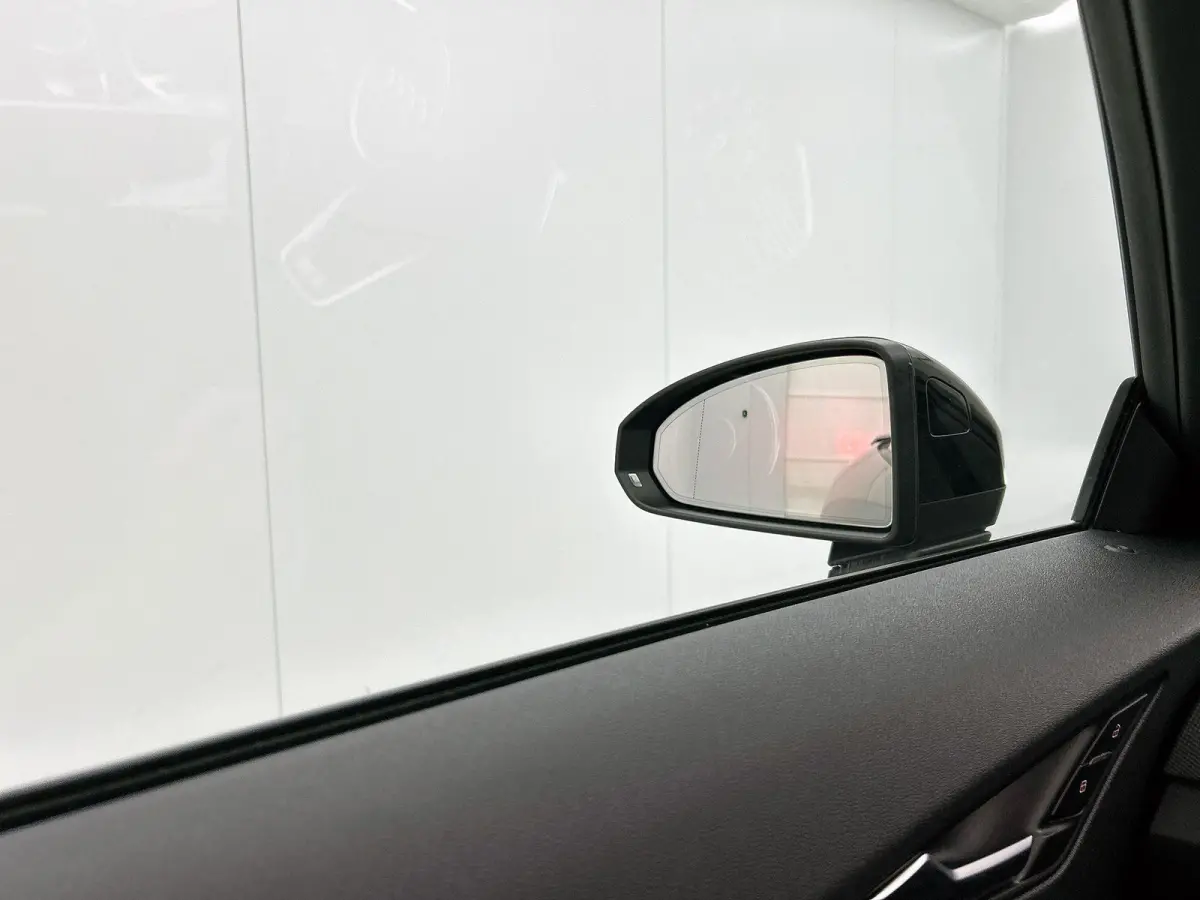 40 TFSI Pro Line S | Navigatie | Stoelverwarming | Camera | 20 Inch Velgen | Airco | rode remklauwen | B&O audio |