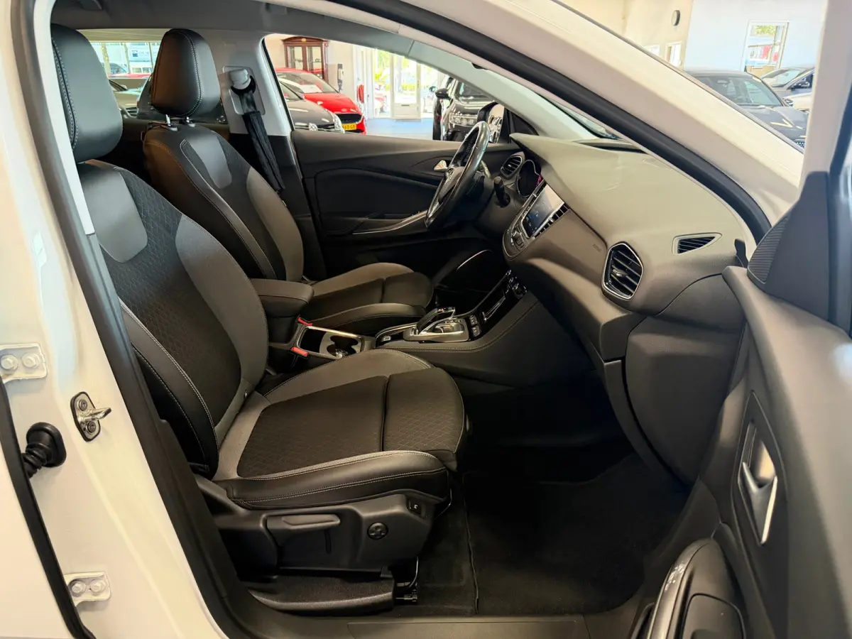 1.6 Turbo Hybrid|NAVIGATIE|CAMERA|CRUISE|ECC AIRCO