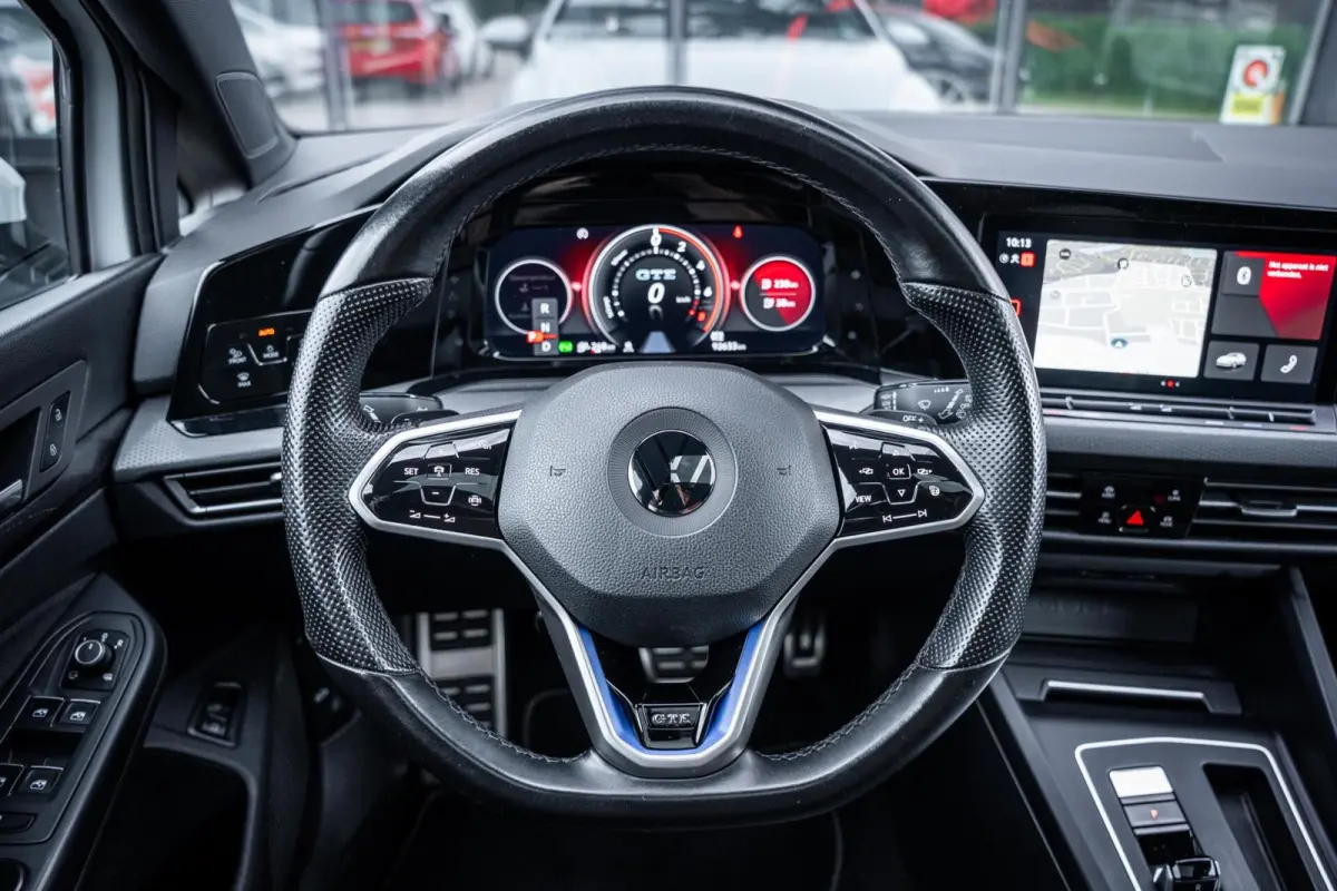 1.4 eHybrid GTE*PANO*IQ LIGHT*HEADUP*KEYLESS*