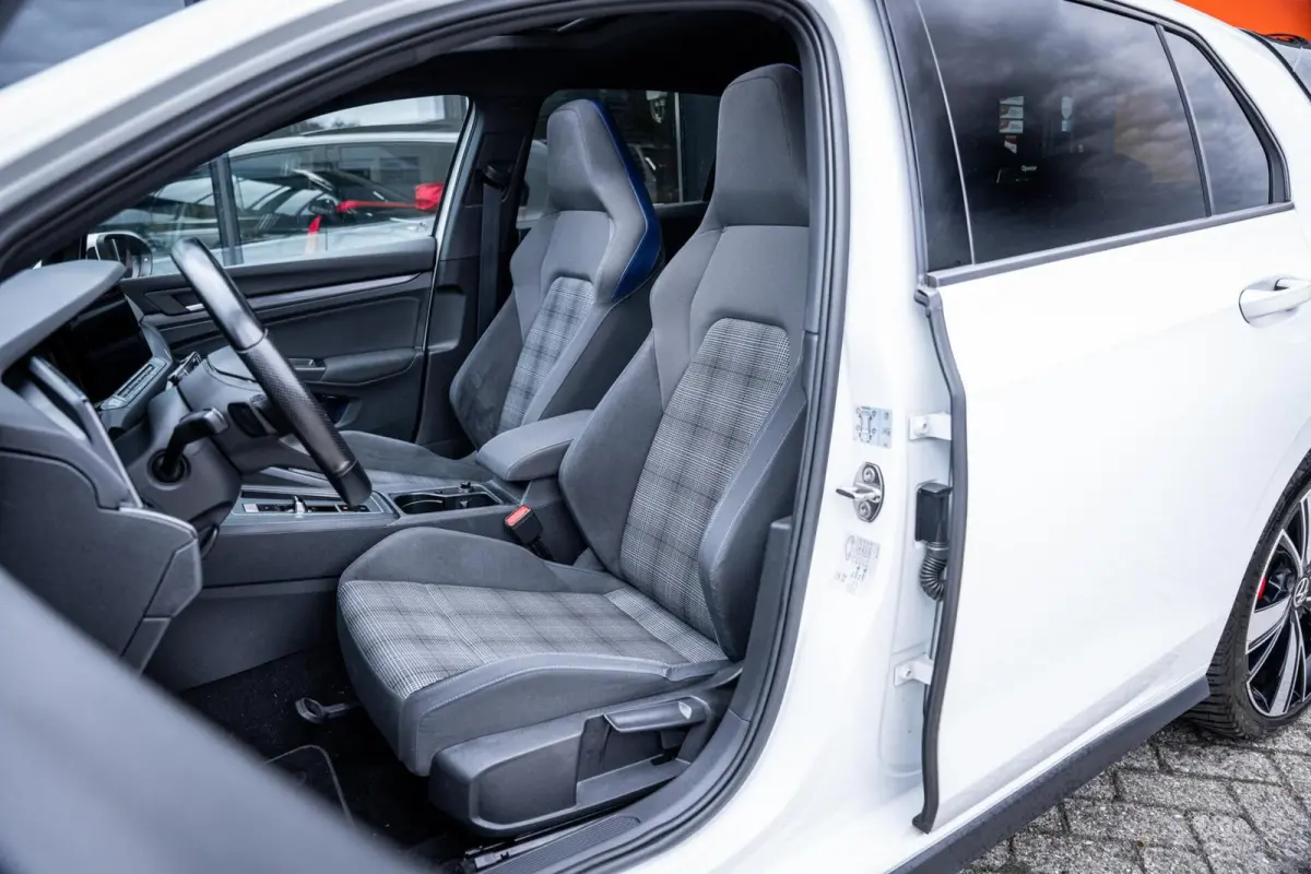 1.4 eHybrid GTE*PANO*IQ LIGHT*HEADUP*KEYLESS*