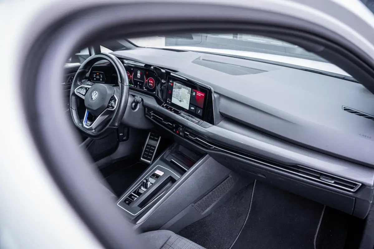1.4 eHybrid GTE*PANO*IQ LIGHT*HEADUP*KEYLESS*