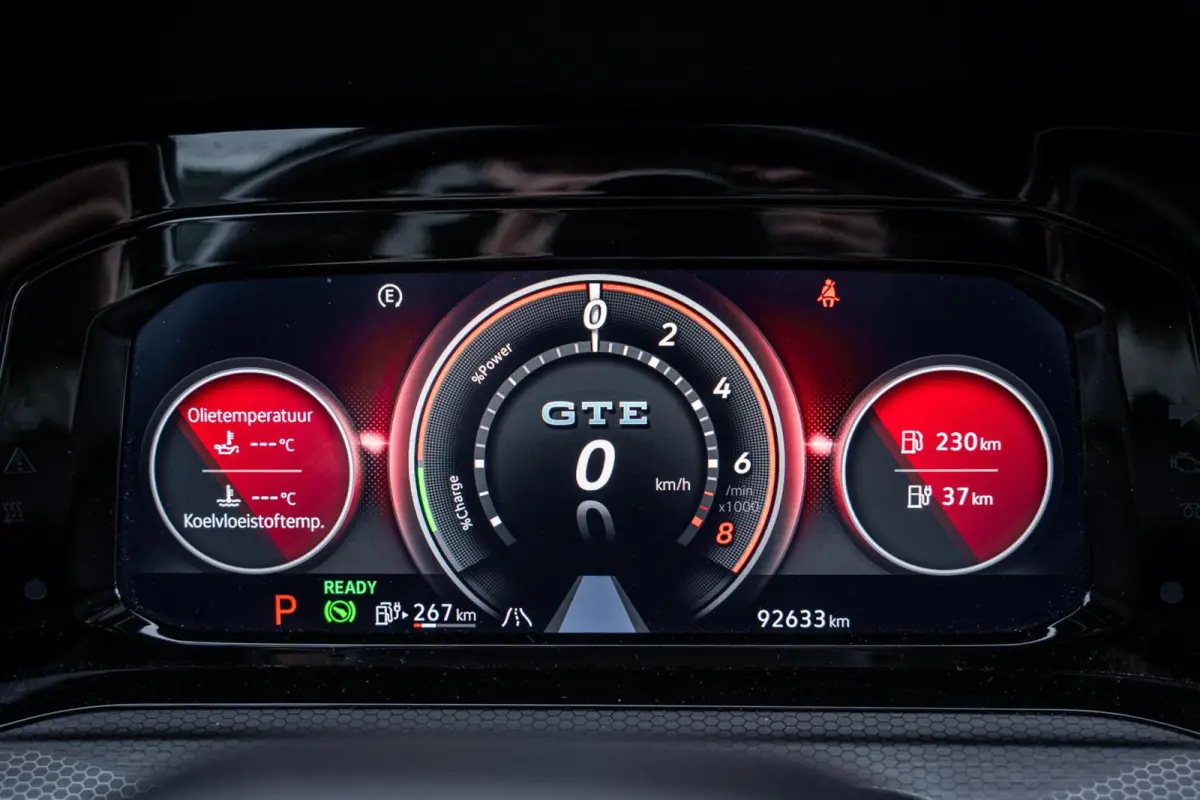 1.4 eHybrid GTE*PANO*IQ LIGHT*HEADUP*KEYLESS*