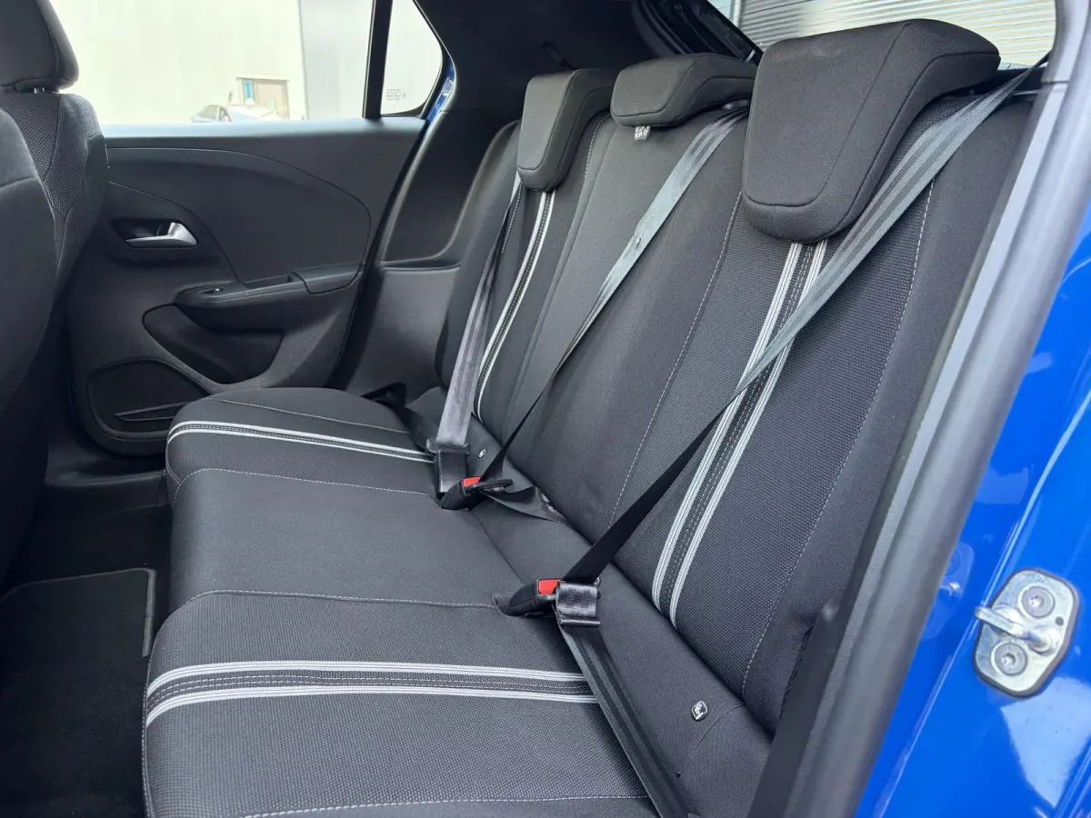 1.2 Turbo GS | Airco | Apple Carplay | Fabrieksgarantie | Cruise Control | Dodehoek | Achteruitrijcamera | Parkeersensoren voor en achter | Mooie auto!!