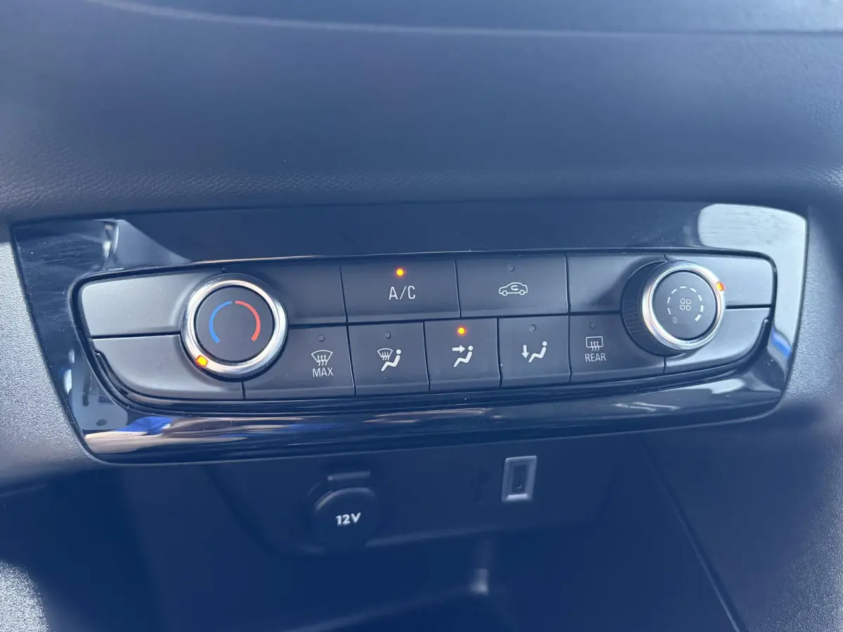 1.2 Turbo GS | Airco | Apple Carplay | Fabrieksgarantie | Cruise Control | Dodehoek | Achteruitrijcamera | Parkeersensoren voor en achter | Mooie auto!!