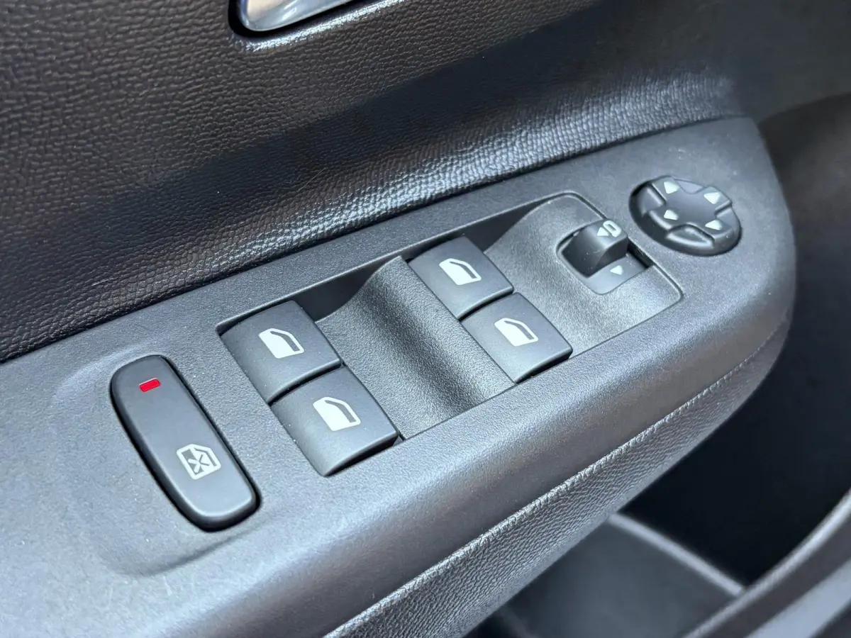 1.2 Turbo GS | Airco | Apple Carplay | Fabrieksgarantie | Cruise Control | Dodehoek | Achteruitrijcamera | Parkeersensoren voor en achter | Mooie auto!!