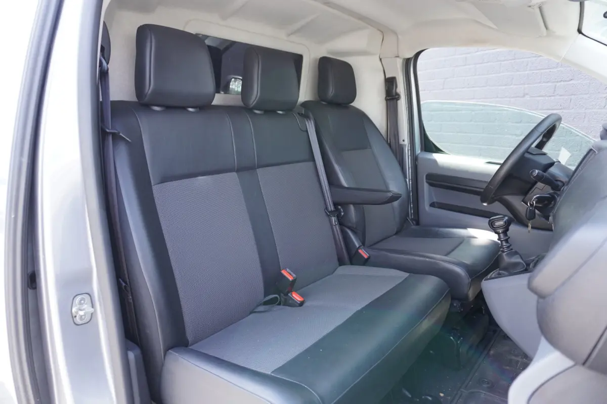 2.0 BlueHDI 120PK EURO 6 - Airco - Navi - Cruise - €11.900,- Excl.
