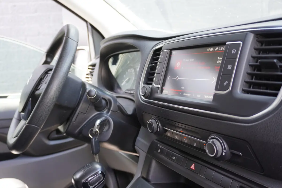 2.0 BlueHDI 120PK EURO 6 - Airco - Navi - Cruise - €11.900,- Excl.