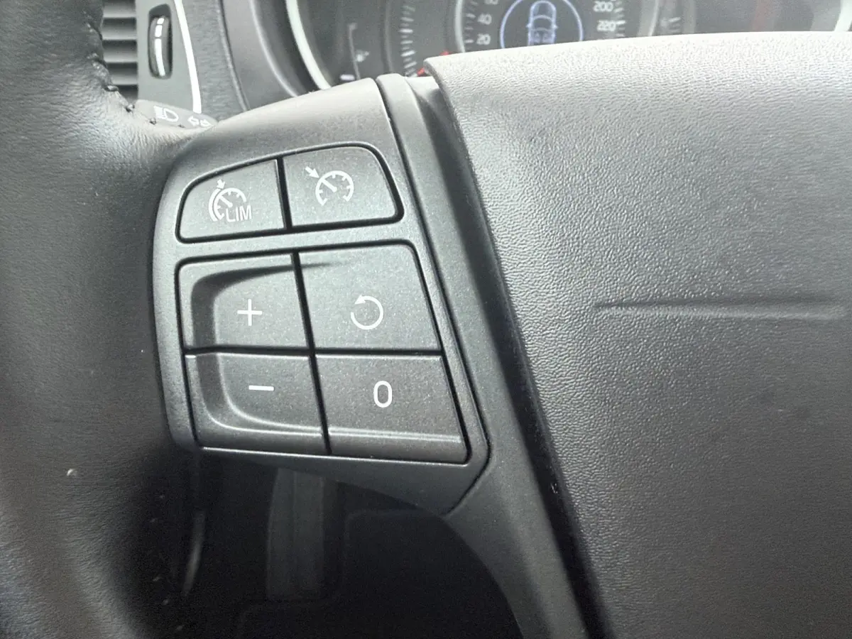 1.5 T2 Kinetic | Automaat | Climate Control | Cruise Control | 25.000 KM |