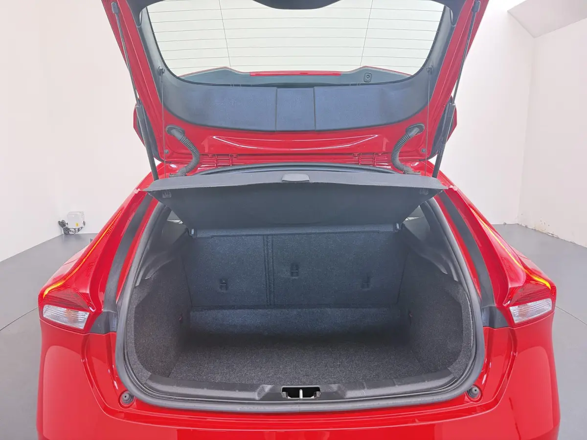 1.5 T2 Kinetic | Automaat | Climate Control | Cruise Control | 25.000 KM |
